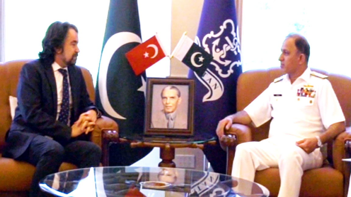 پاکستان میں ترک سفیر کی پاک بحریہ کے سربراہ ایڈمرل محمد امجد خان نیازی سے الوداعی ملاقات