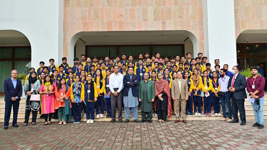 وزیر خارجہ بلاول بھٹو کی سندھ کے مختلف اضلاع کے سکول طلبہ سے گفتگو