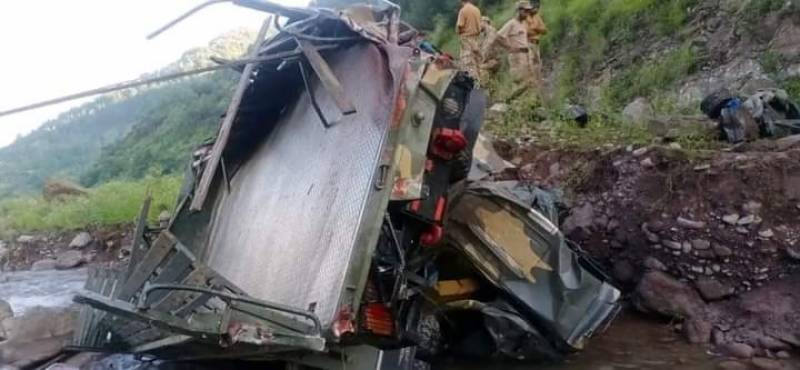 پاک فوج کی گاڑی کو حادثہ،9 جوان شہید
