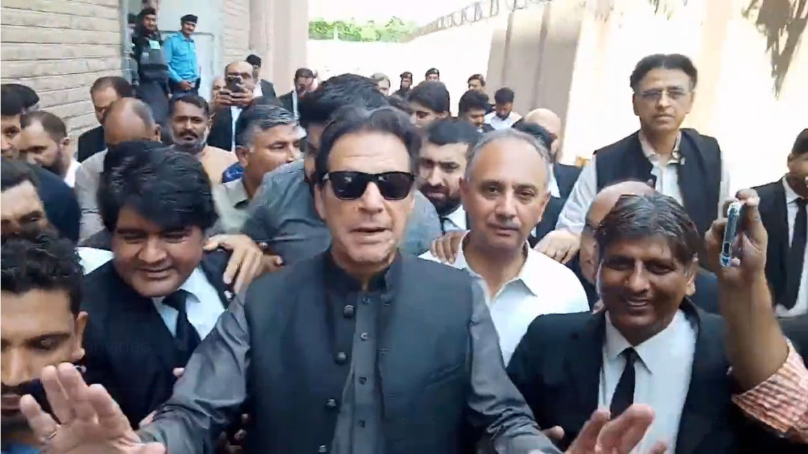 میں ہر روز  زیادہ خطرناک ہو  رہا ہوں،عمران خان