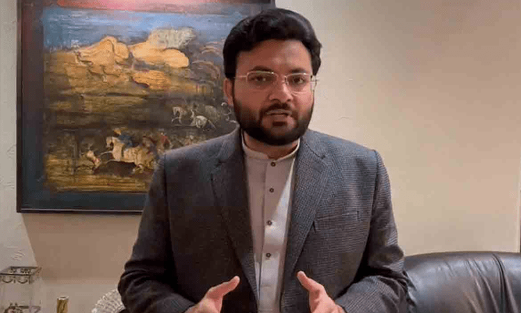 ایف آئی اے نے فرخ حبیب کو بیرون ملک جانے سے روک دیا
