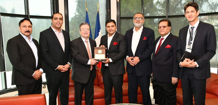 فرانس پاکستان میں مزید کاروبار اور سرمایہ کاری کرنے پر توجہ دے۔احسن ظفر بختاوری