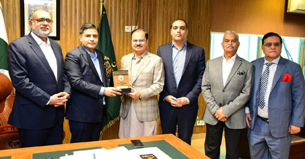 فارما انڈسٹری کی سہولت کیلئے اقدامات کریں گے۔ مہیش کمار ملانی