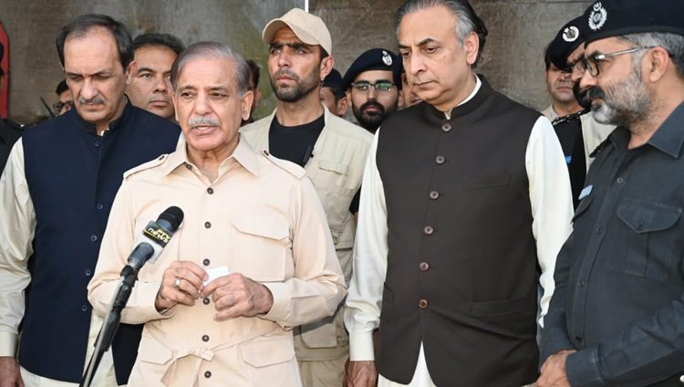 سوموٹو کا مفاد عامہ کے علاوہ اور کوئی مقصد نہیں ہوسکتا، وزیراعظم
