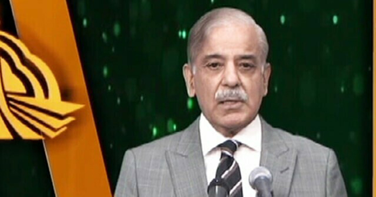 عدلیہ آئین کی تشریح کرسکتی ہے لیکن آئین کو ری رائٹ نہیں کرسکتی، وزیراعظم