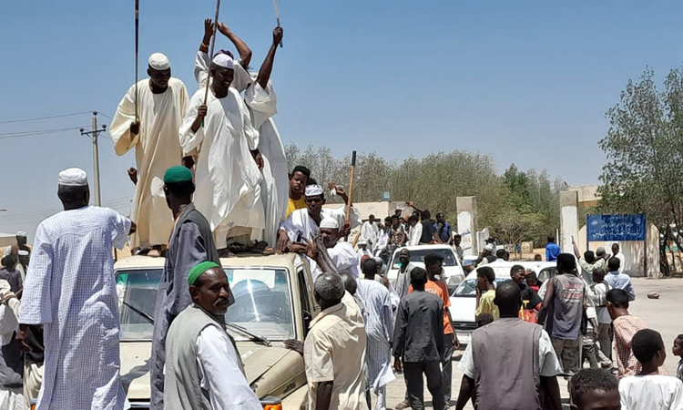 سوڈان میں خونریز جھڑپیں، پاکستان سمیت دیگر ممالک کے 150 شہریوں کا انخلا