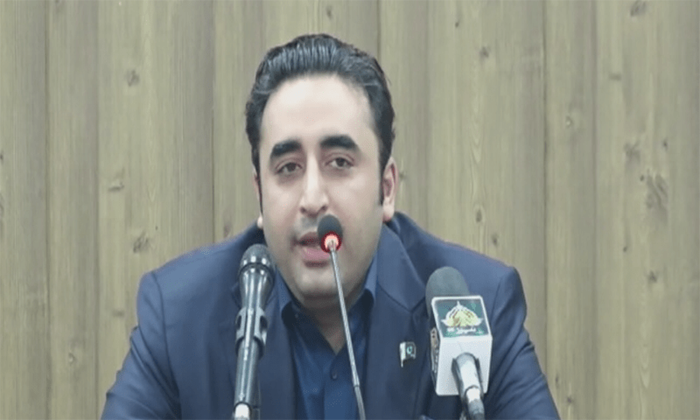 پی ٹی آئی مسلح بغاوت کرتی ہے تو مجبوراً پاپندی لگانا پڑے گی، بلاول بھٹو