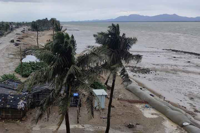 طاقتور ترین سمندری طوفان ’موچا‘ بنگلہ دیش-میانمار کے ساحل سے ٹکرا گیا