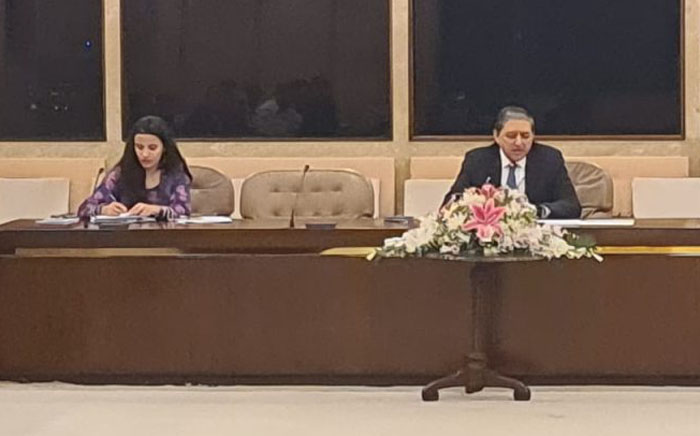 پاکستان میں کوئی جعلی پائلٹ نہیں ہیں، سلیم مانڈوی والا