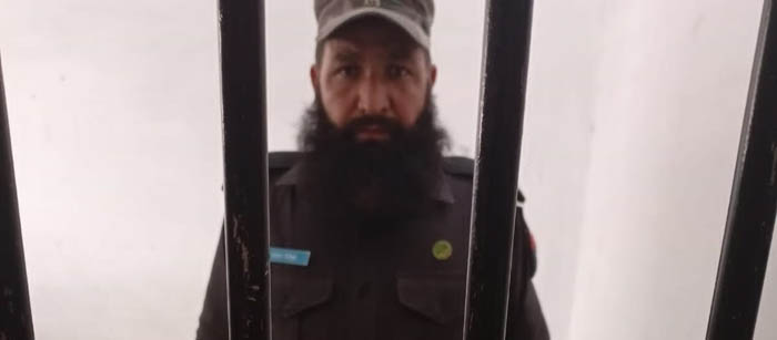 سوات میں سکول کے باہر تعینات سکیورٹی اہلکار کی فائرنگ سے ایک بچی جاں بحق ، 5 زخمی