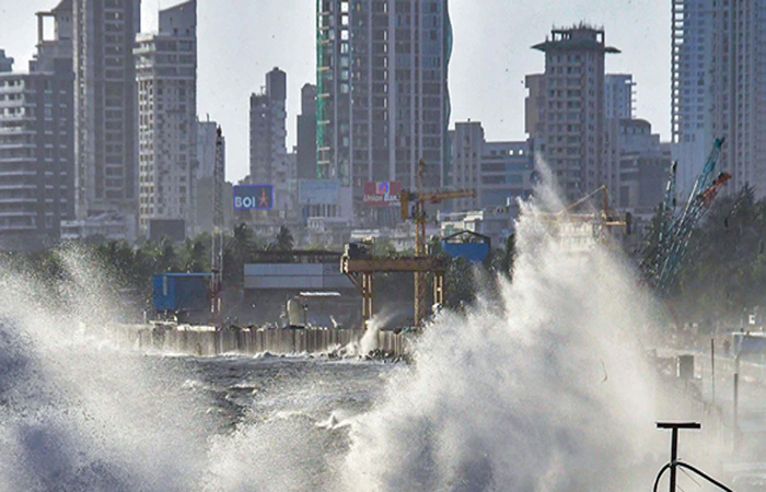 سمندری طوفان بائپر جوائے مزید شدت اختیار کرگیا