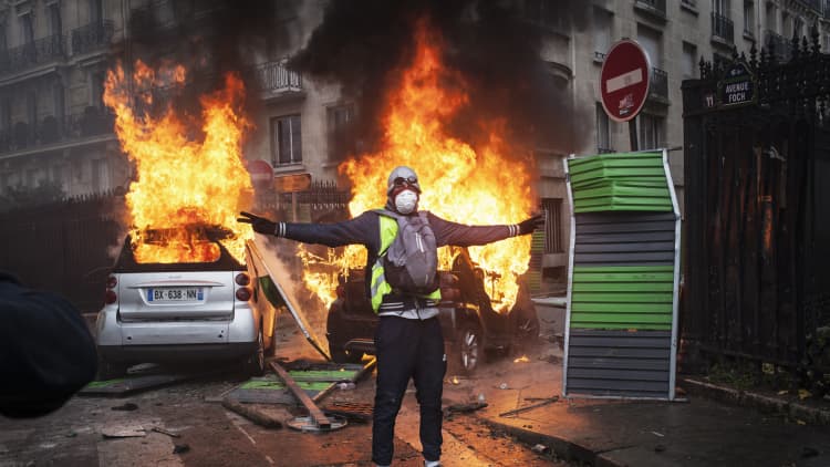 فرانسیسی پولیس کے ہاتھوں نوجوان کی ہلاکت، پرتشدد مظاہرے جاری، 150 افراد گرفتار