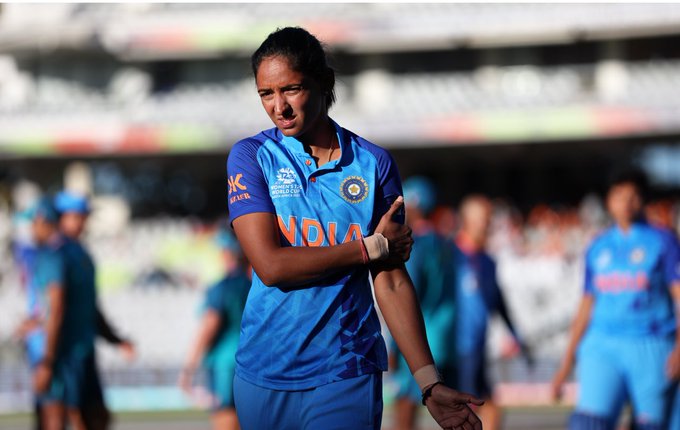 بھارتی ویمنز کرکٹ ٹیم کی کپتان ہرمن پریت پر پابندی