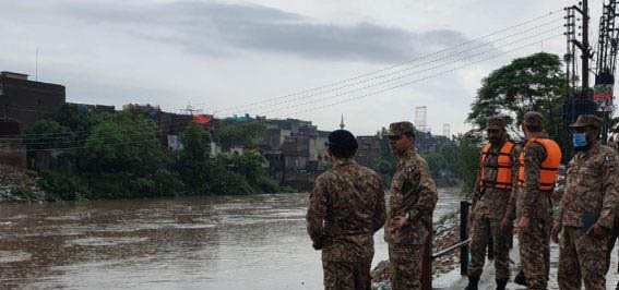 راولپنڈی میں طوفانی بارش کے بعد پاک فوج کے دستے نالہ لئی پہنچ گئے