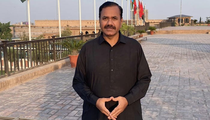 سینئر صحافی جان محمد مہر کو نامعلوم افراد نے قتل کردیا