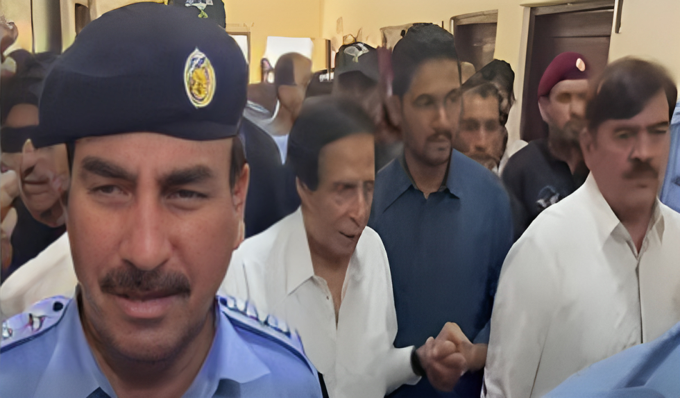 جوڈیشل کمپلیکس توڑ پھوڑ کیس، پرویز الہیٰ جسمانی ریمانڈ پر پولیس کے حوالے