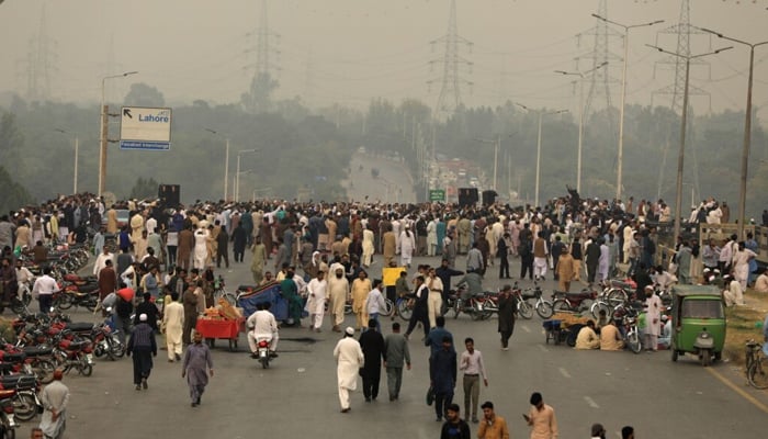 فیض آباد دھرنا کیس،  فیصلے پر عملدرآمد کیلئے انکوائری کمیشن تشکیل