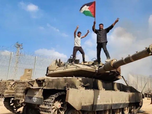 حماس نےاسرائیل کا غزہ پر زمینی حملہ  پسپا کر دیا، ٹینک تباہ