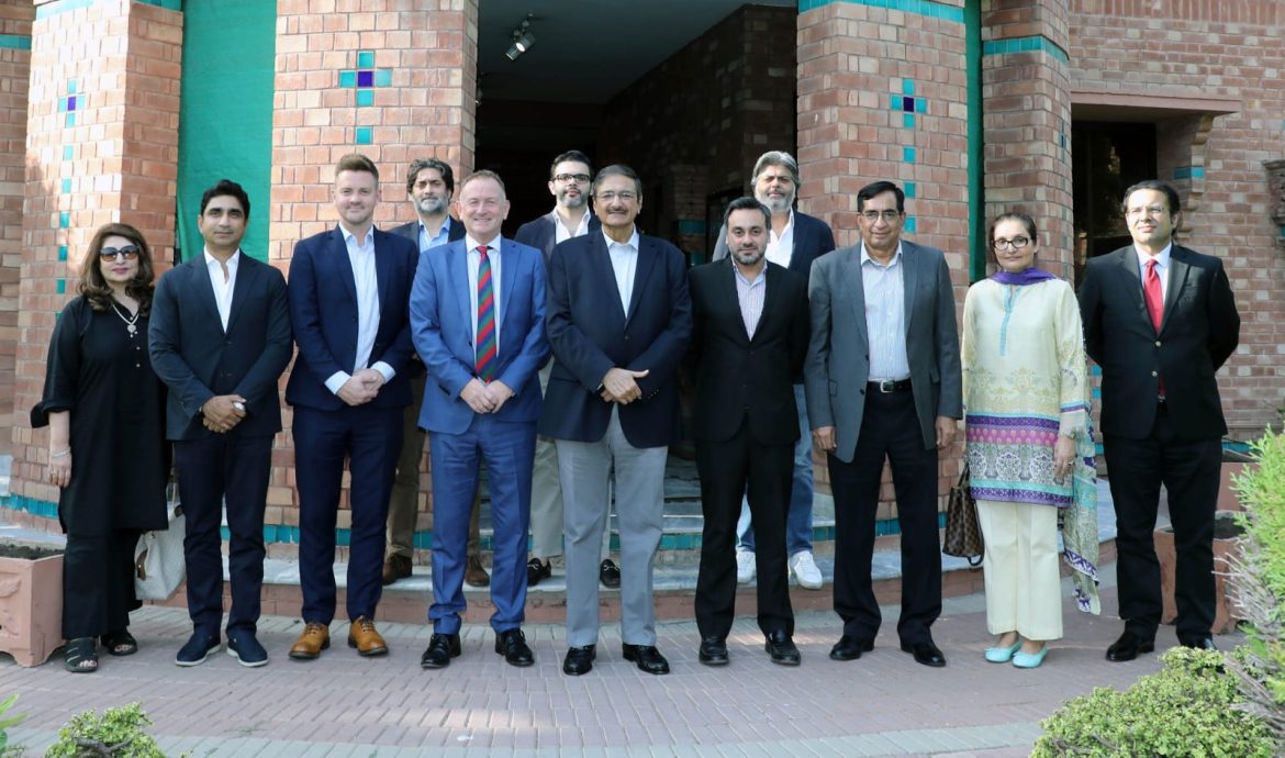 مڈل سیکس کاؤنٹی کے وفد کا نیشنل کرکٹ اکیڈمی کا دورہ