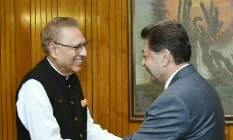 صدر اور چیف الیکشن کمشنر کا 8 فروری 2024 کو عام انتخابات کرانے پر اتفاق