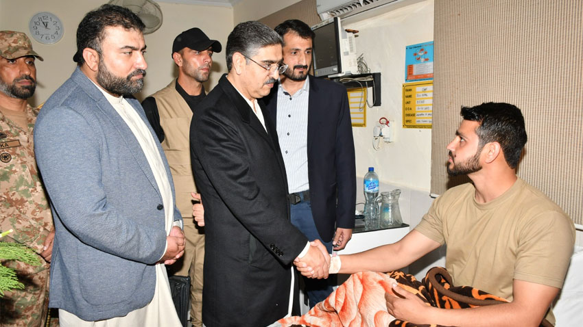 دہشت گرد ہمیں کبھی خوف زدہ نہیں کرسکتے،  نگران وزیر اعظم