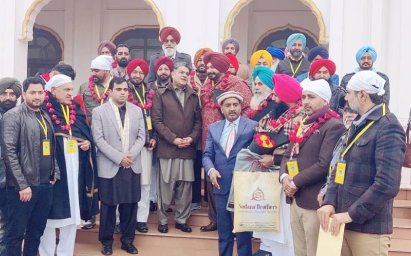 سدھو وفد کے ہمراہ کرتار پور پہنچ گئے