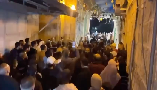 رمضان المبارک کا آغاز، اسرائیل نے فلسطینوں کو مسجد اقصیٰ میں داخل ہونے سے روک دیا