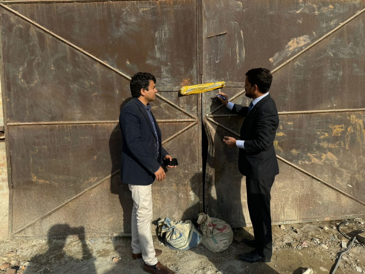 ایف بی آر کی بڑی کارروائی، سگریٹ بنانے والی جعلی فیکٹری پر چھاپہ