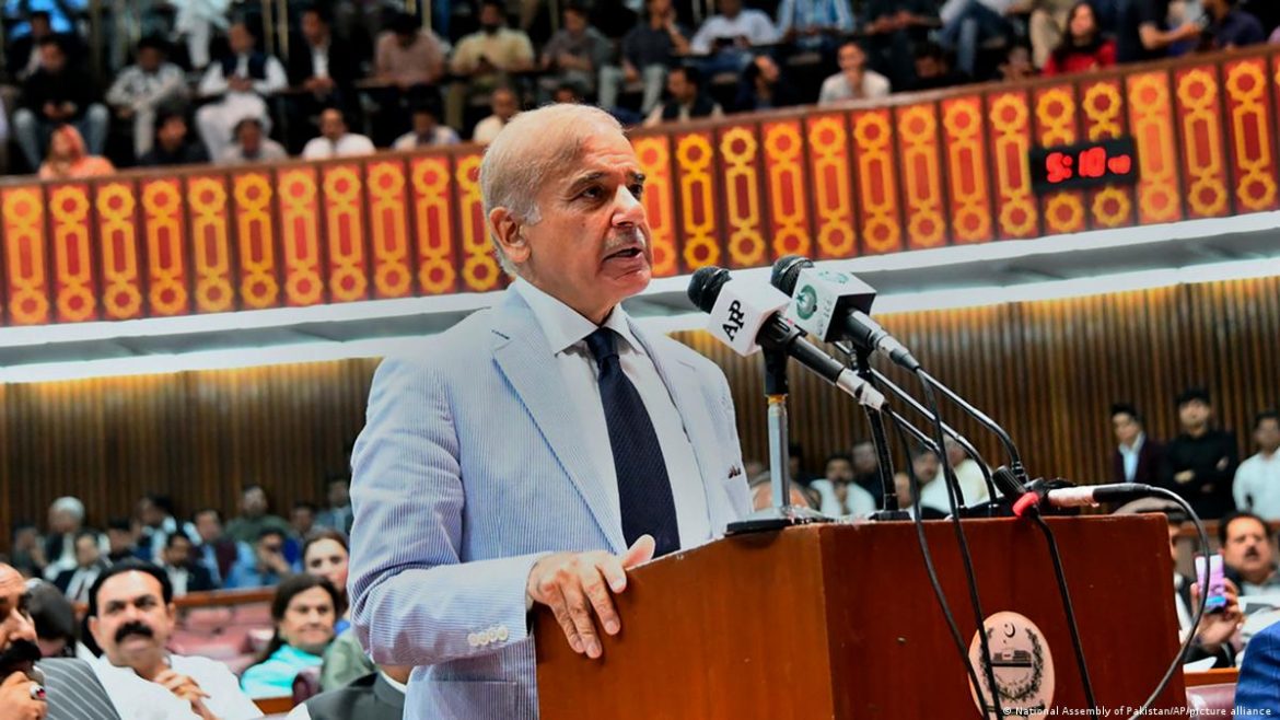 وزیراعظم کی ایک بار  پھر  تحریک انصاف کو مذاکرات کی پیشکش