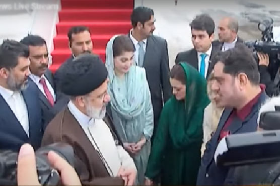 ایرانی صدر ابراہیم رئیسی لاہور پہنچ گئے، مزار اقبالؒ پر حاضری