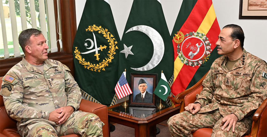 سینٹ کام کمانڈر کی جنرل سید عاصم منیر سے ملاقات، علاقائی سلامتی پر تبادلہ خیال