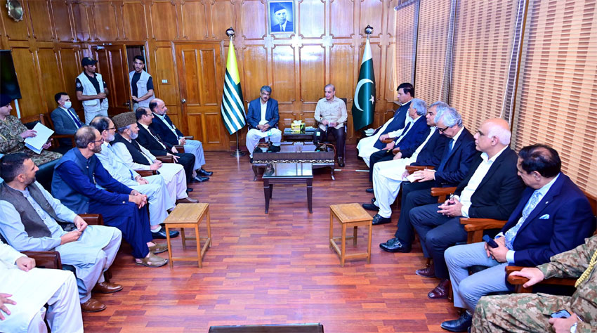 آزاد کشمیر کے ہنگاموں میں کچھ شرپسندبھی شامل تھے، وزیراعظم