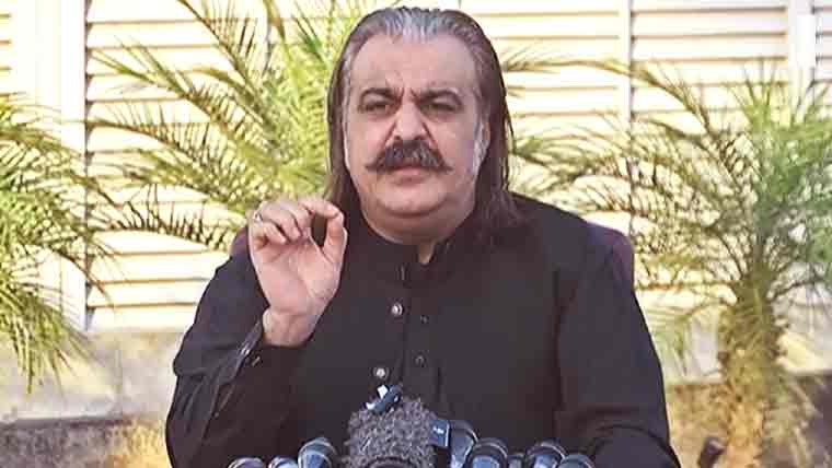 خیبرپختونخوا کی پولیس کسی افغان مہاجر کو زبردستی نہیں نکالے گی، علی امین گنڈاپور
