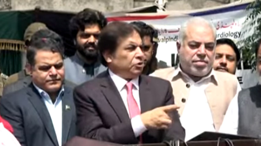 ریلوے اراضی پر تجاوزات کے خلاف مہم شروع کردی،حنیف عباسی