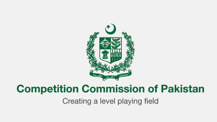 ڈے اولڈ چکس کی قیمتوں میں گٹھ جوڑ؛ کمپیٹیشن کمیشن نے آٹھ بڑی ہیچری کمپنیوں پر 15 کروڑ روپے جرمانہ عائد کر دیا