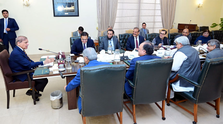 وزیراعظم کا ٹیکس دائرہ کار بڑھا کر عام آدمی پر بوجھ کم کرنے کا عزم