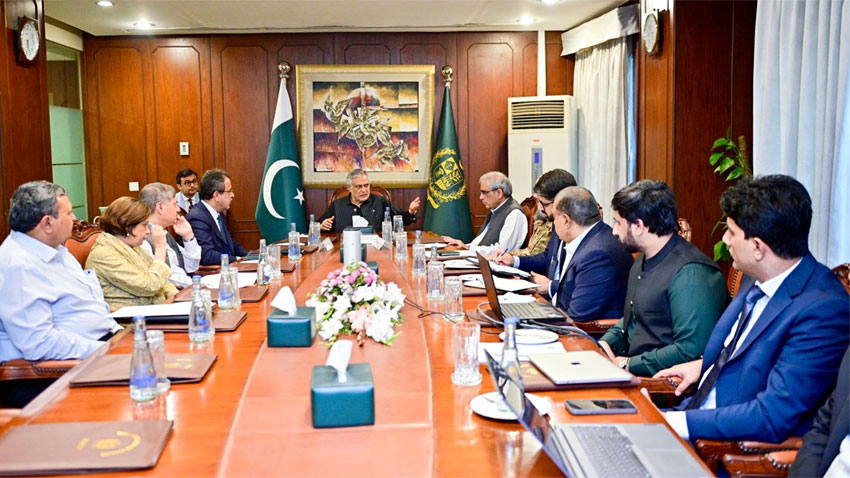 نائب وزیراعظم اسحاق ڈار کا سرمایہ کاری کے لیے سازگار ماحول پیدا کرنے کا عہد