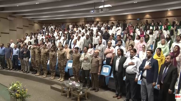 کور کمانڈرز کے مختلف جامعات کے دورے، اساتذہ و طلبہ سے قومی امور پر تبادلہ خیال