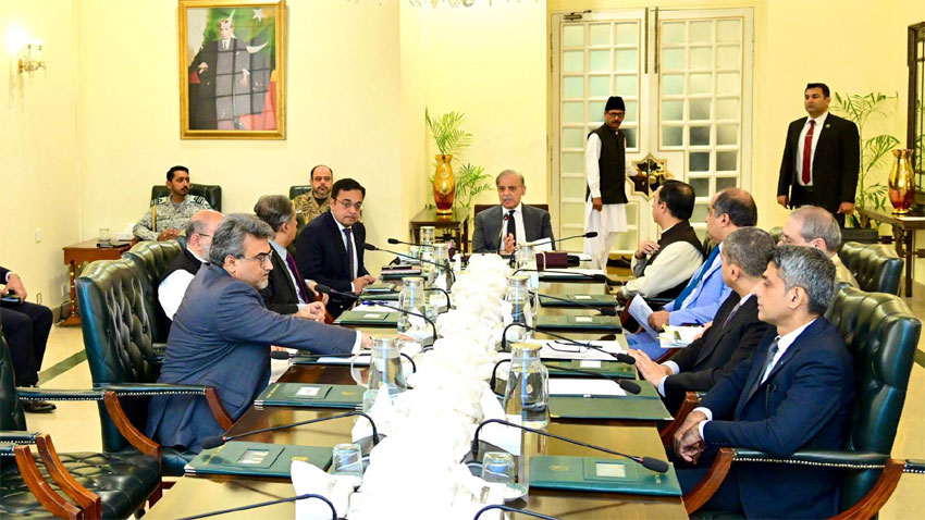 وزیراعظم کی پی این ایس سی کے بیڑے میں اضافے کیلئے لیزپربحری جہازلینے کی ہدایت