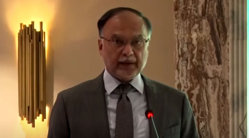 احسن اقبال کا ترقی یافتہ ممالک پر موسمیاتی مالیات کیلئے اپنے وعدہ پورا کرنے پر زور