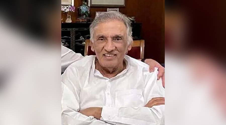 سابق گورنر پنجاب سینئر سیاست دان میاں اظہر انتقال کر گئے