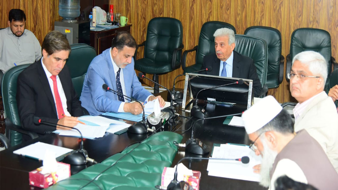 رانا تنویرحسین کا ملک کوخوراک میں خودکفیل بنانے کےعزم کااعادہ