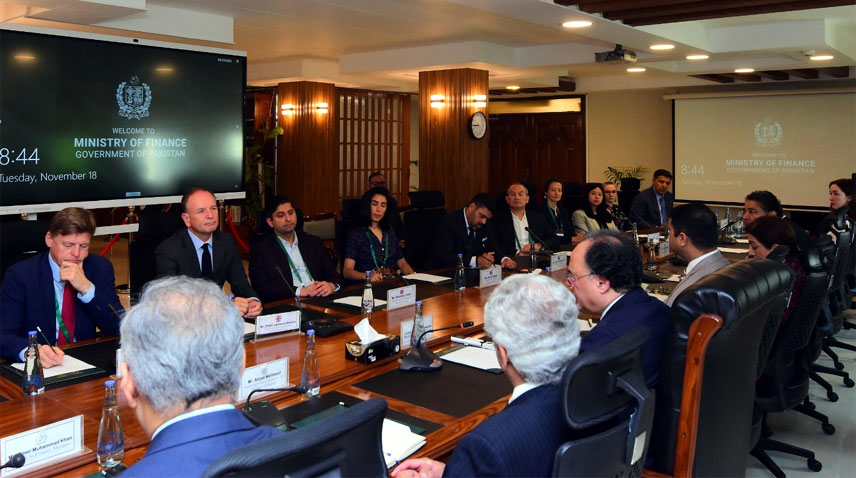 حکومت نجی شعبے کی شمولیت کے لیے پرعزم ہے: محمد اورنگزیب