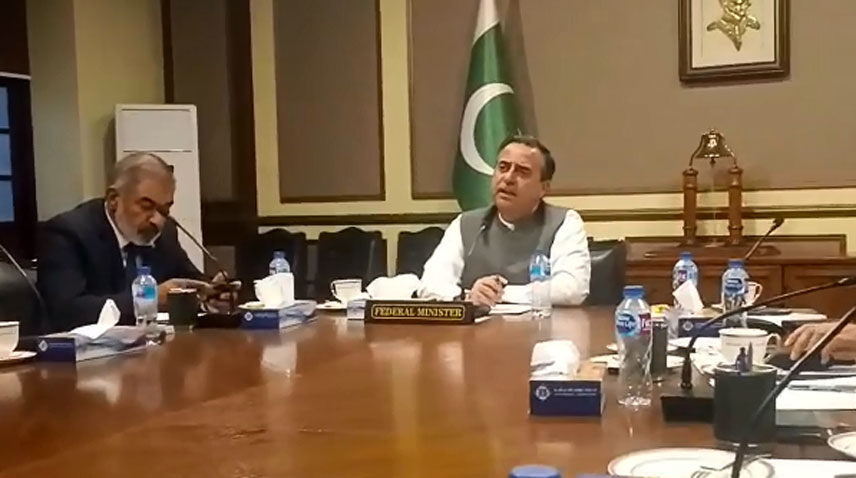 جنید انوارچوہدری کی ملکی بندرگاہوں کی استعدادکاربڑھانے کی ہدایت