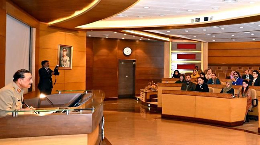 سیکورٹی اور ہرپاکستانی شہری کا تحفظ پاک فوج کیلئے اولین ترجیح ہے:فیلڈ مارشل