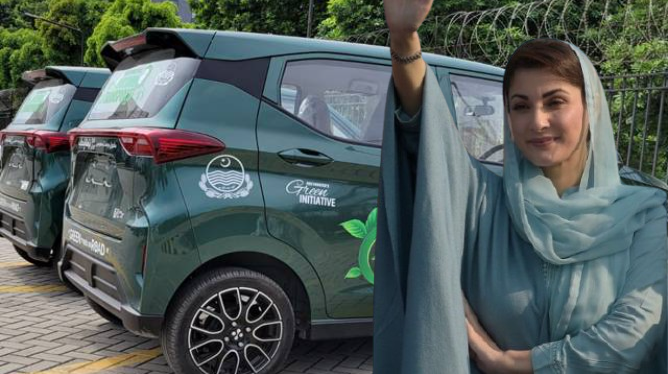 پنجاب حکومت کا خواتین کیلئے الیکٹرک گاڑیوں کی فراہمی کا فیصلہ