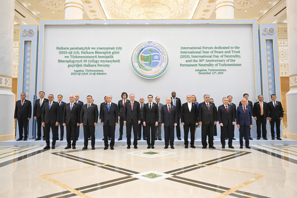 وزیراعظم شہباز شریف کا عالمی فورم سے خطاب، مکالمے اور سفارتکاری کے ذریعے تنازعات کے پُرامن حل پر زور