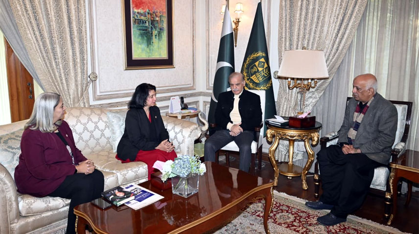 نوجوانوں کو آئی ٹی کی تربیت فراہم کرنا حکومت کی اولین ترجیح ہے: وزیراعظم