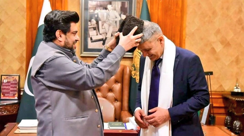 سندھ کے گورنر اور کینیڈا کے ہائی کمشنر کے درمیان دو طرفہ تعلقات پر تبادلہ خیال