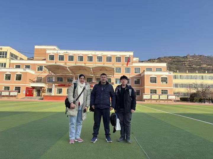 پاکستانی طلبہ چین کے دیہی علاقوں میں انگریزی تعلیم اور عالمی نقطہ نظر لے آئے